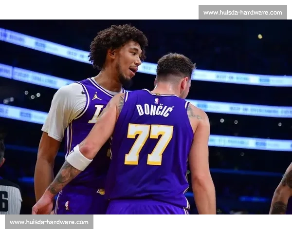 NBA今日精彩战报：各队激战正酣，快船逆袭勇士，湖人再度获胜