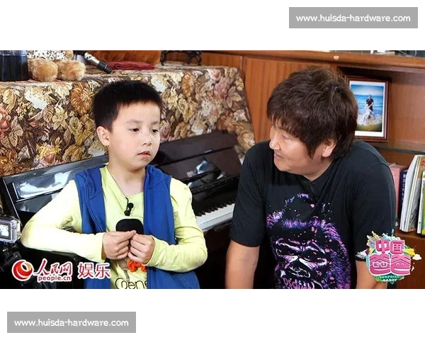 《大型爸爸酷比赛挑战赛：父子默契比拼引爆全场精彩瞬间》